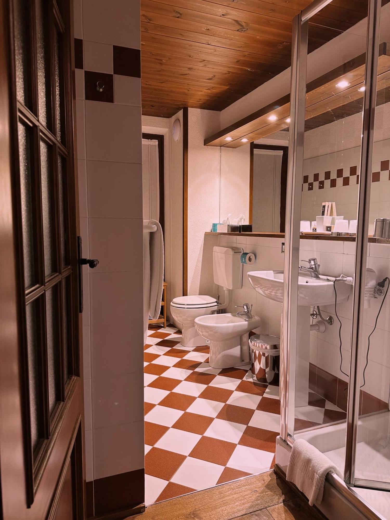 Le Samovar Guest House Breuil-Cervinia Exterior foto